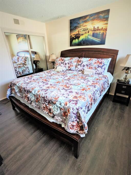 Vacation Home 3.5 Mi To Strip/Dt/Outlt Up To 8 Gst Las Vegas Exterior photo