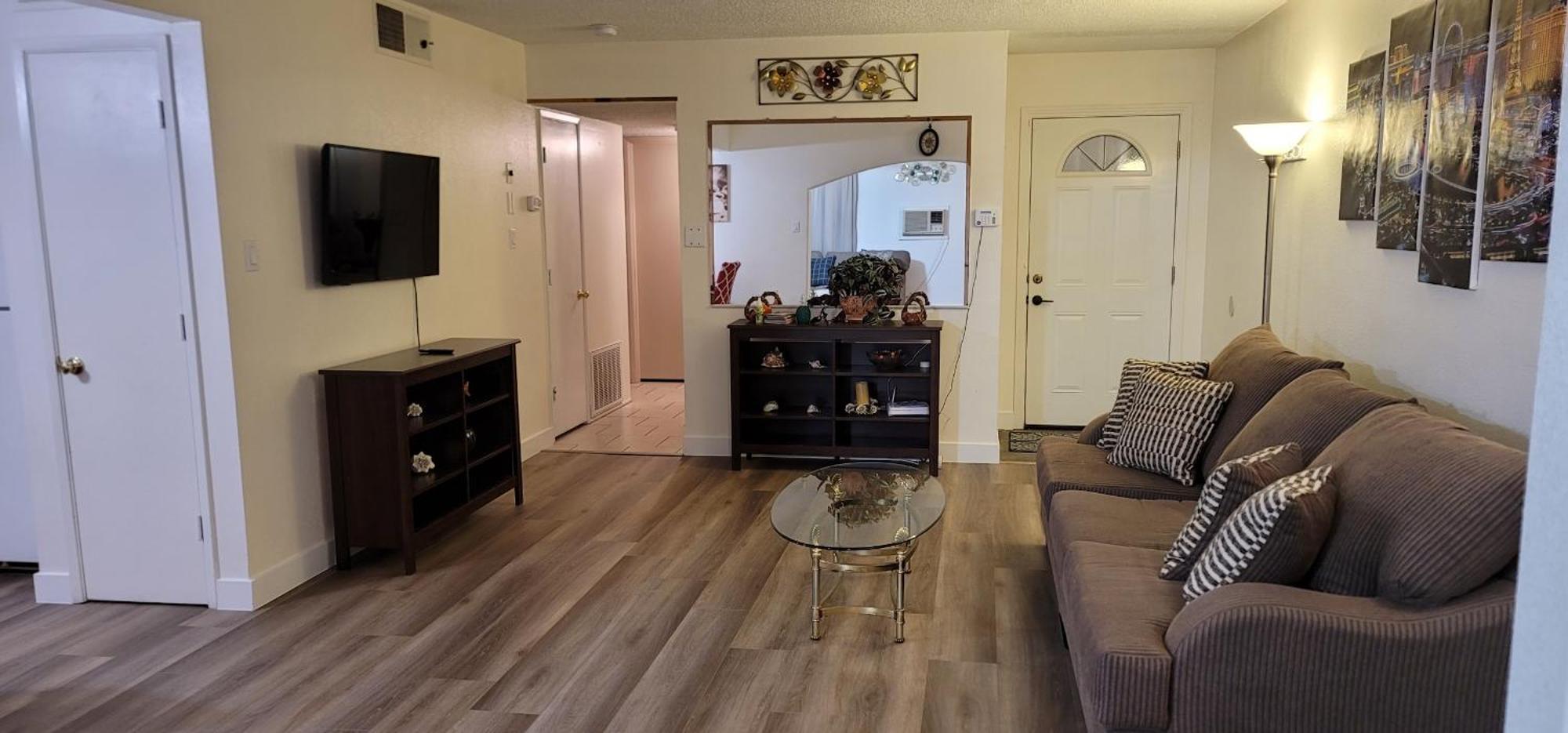 Vacation Home 3.5 Mi To Strip/Dt/Outlt Up To 8 Gst Las Vegas Exterior photo