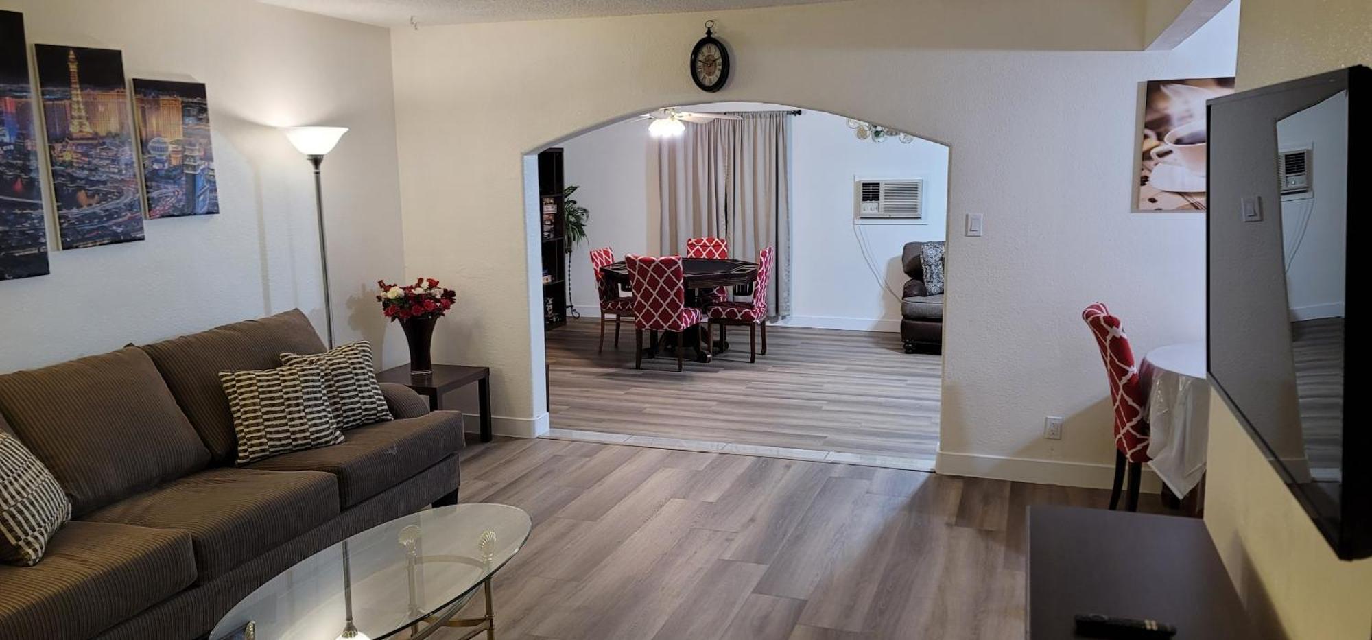 Vacation Home 3.5 Mi To Strip/Dt/Outlt Up To 8 Gst Las Vegas Exterior photo